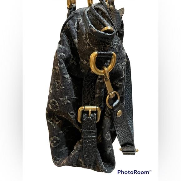 Authentic Louis Vuitton Denim Monogram Neo Cabby MM Black - Picture 10 of 16